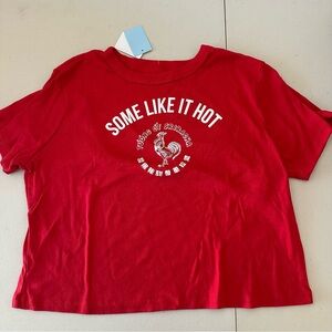 "NEW! some like it hot" Sriracha boxy cut graphic tee